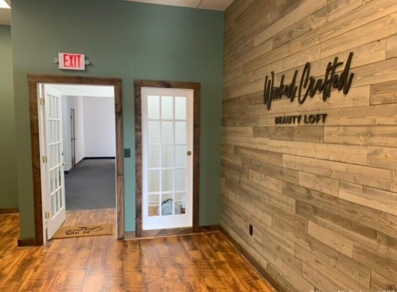 More Photos Of 112 Main St, Putnam Storefront Retail Office For Lease