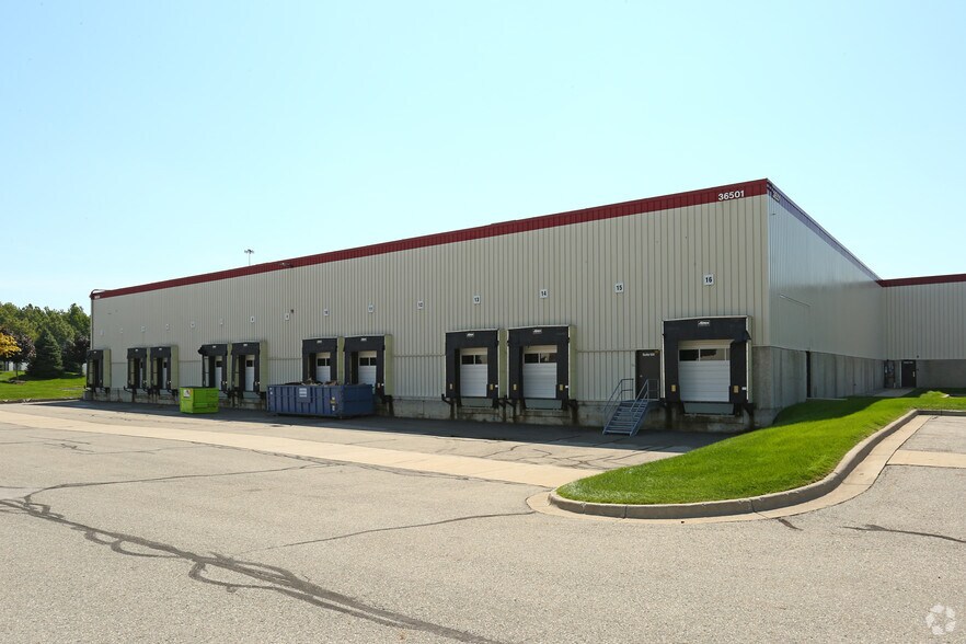 More Photos Of 36501 Van Born Rd, Romulus Warehouse For Lease