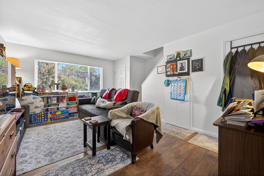 More Photos Of 600-606 Pacific Ave, Santa Rosa Apartments For Sale