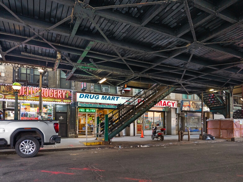 More Photos Of , Brooklyn General Retail For Sale