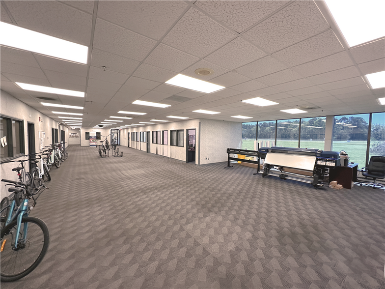 More Photos Of 9104 Alex Harvin Hwy, Summerton Manufacturing For Sale