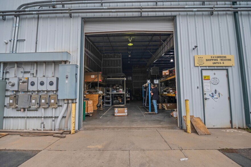 More Photos Of 9690 Dallas St, Commerce City Warehouse For Sale