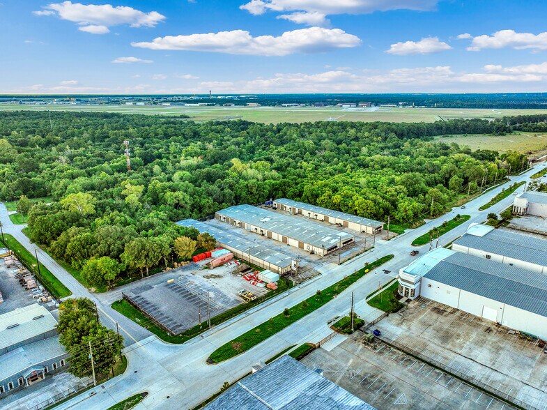 More Photos Of 2423 Greens Rd, Houston Unknown For Lease