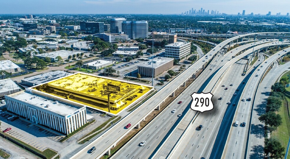 More Photos Of 10000 Northwest Fwy, Houston Showroom For Sale