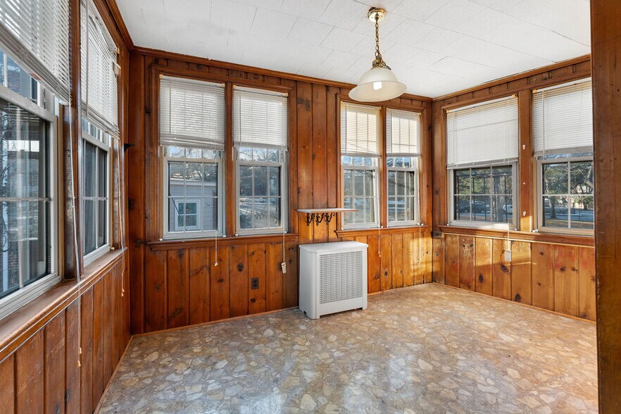 More Photos Of 2206-2208 Naylor Rd SE, Washington Storefront Retail Residential For Sale