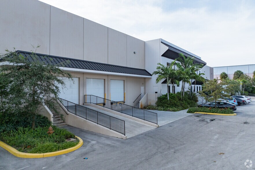 More Photos Of 1531 NW 12th Ave, Pompano Beach Warehouse For Lease