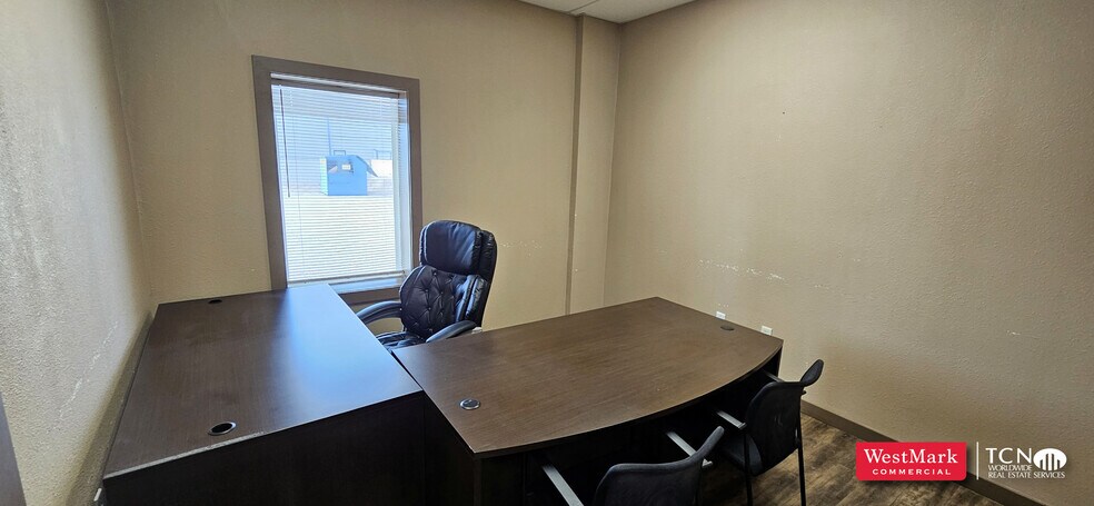 More Photos Of 9402 FM 1585, Wolfforth Warehouse For Lease