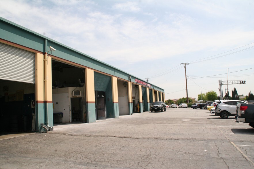 More Photos Of 9237 Lower Azusa Rd, Temple City Warehouse For Lease