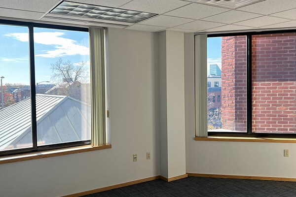 More Photos Of 30 Main St, Burlington Office For Lease