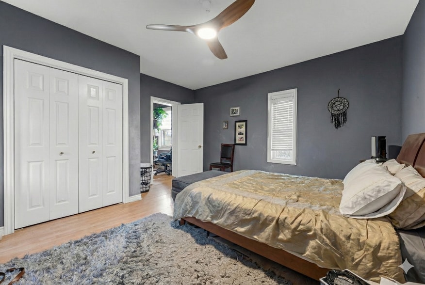 More Photos Of 320 King St E, Hamilton Storefront Retail Residential For Sale