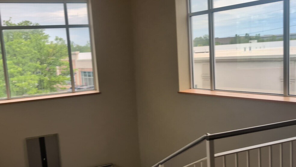 Primary Photo Of 2019 Dean St, St Charles Medical For Lease