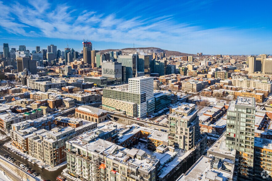 More Photos Of 515 Rue Berri, Montréal Hotel For Lease