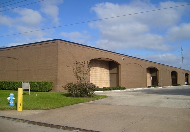 Primary Photo Of 7240-7248 Wynnwood Ln, Houston Unknown For Lease