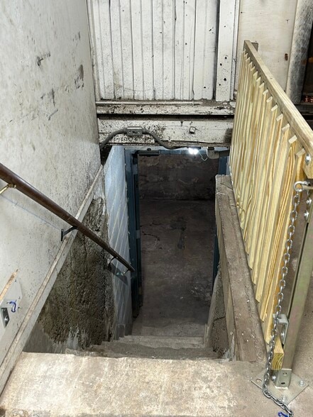 More Photos Of 3521 F St, Philadelphia Warehouse For Sale