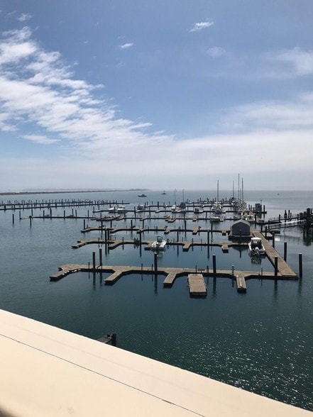 More Photos Of 152 Lynnway, Lynn Office For Sale