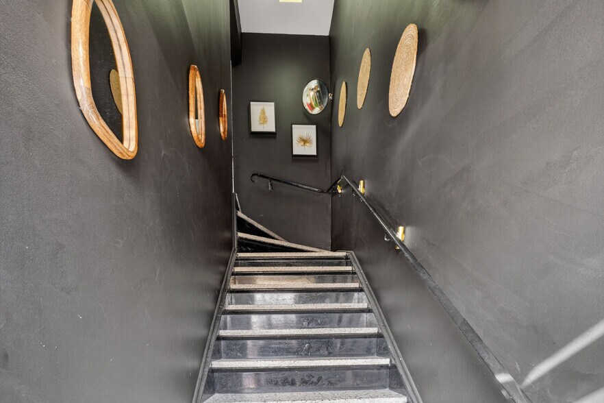 More Photos Of 7475 Boul Saint-Michel, Montréal Freestanding For Sale