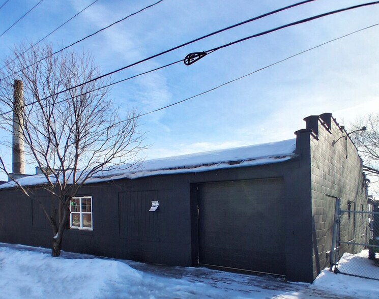 More Photos Of 747 Payne Ave, Saint Paul Warehouse For Sale