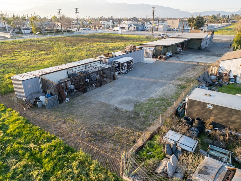 More Photos Of 17635 Arrow Blvd, Fontana Service For Sale