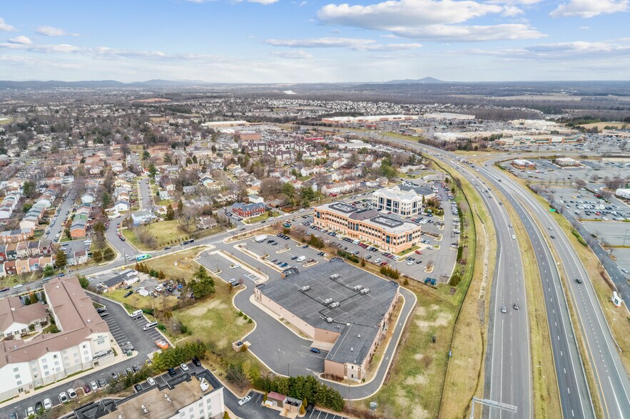 More Photos Of 131 Fort Evans Rd NE, Leesburg Freestanding For Sale
