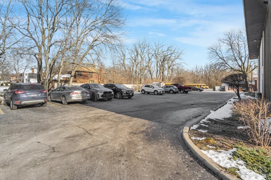 More Photos Of 3612 Lincoln Hwy, Olympia Fields Office For Lease