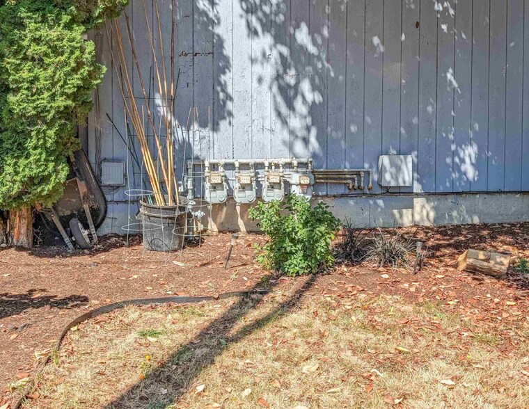 More Photos Of 600 Loucks Way, Brownsville Apartments For Sale