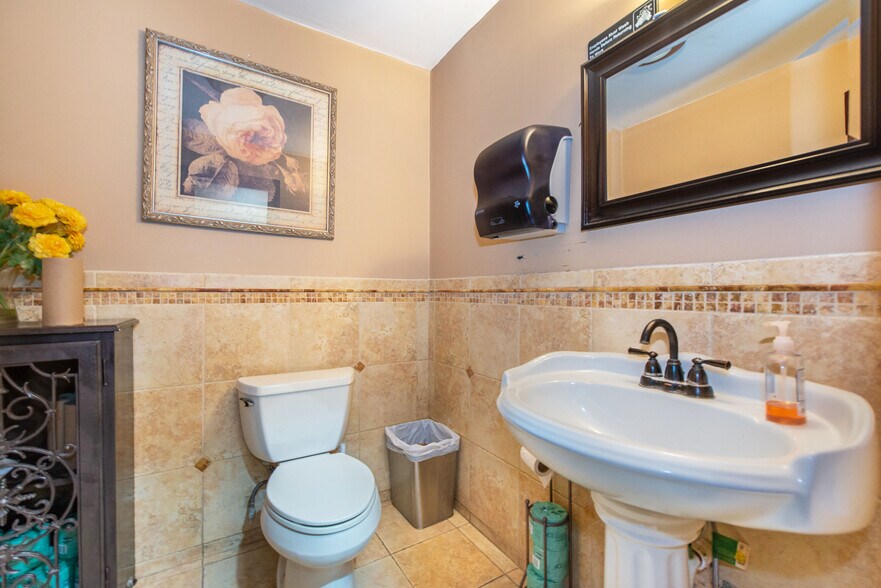 More Photos Of 3673 State Rt 94, Hamburg Restaurant For Sale