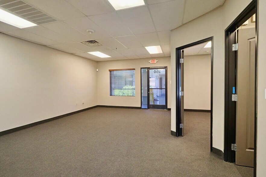 More Photos Of 8290 W Sahara Ave, Las Vegas Office For Lease
