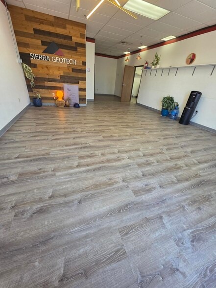 More Photos Of 4470 Yankee Hill Rd, Rocklin Flex For Lease