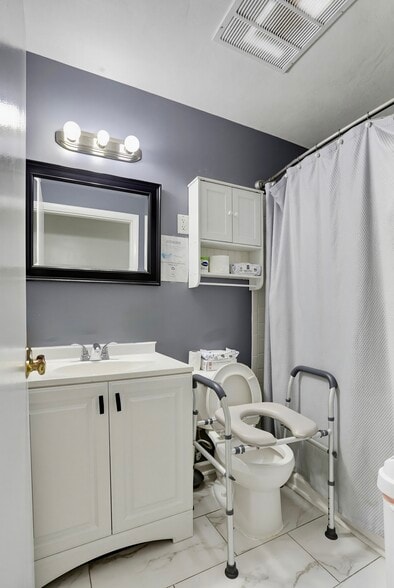 More Photos Of 515 Apple Grove Rd, Silver Spring Assisted Living For Sale