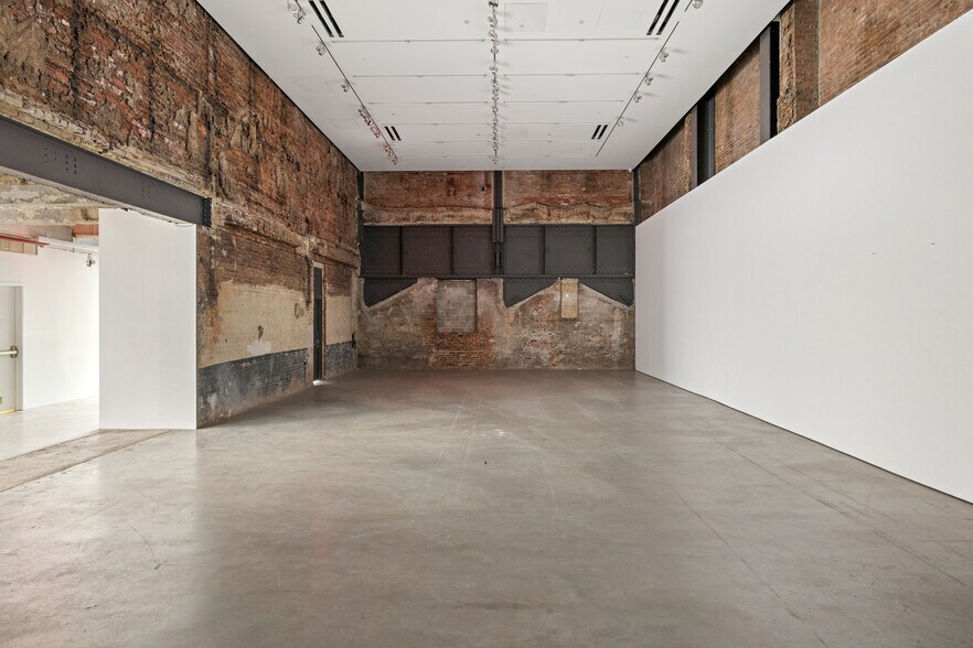 More Photos Of 439-449 W 127th St, New York Office For Lease