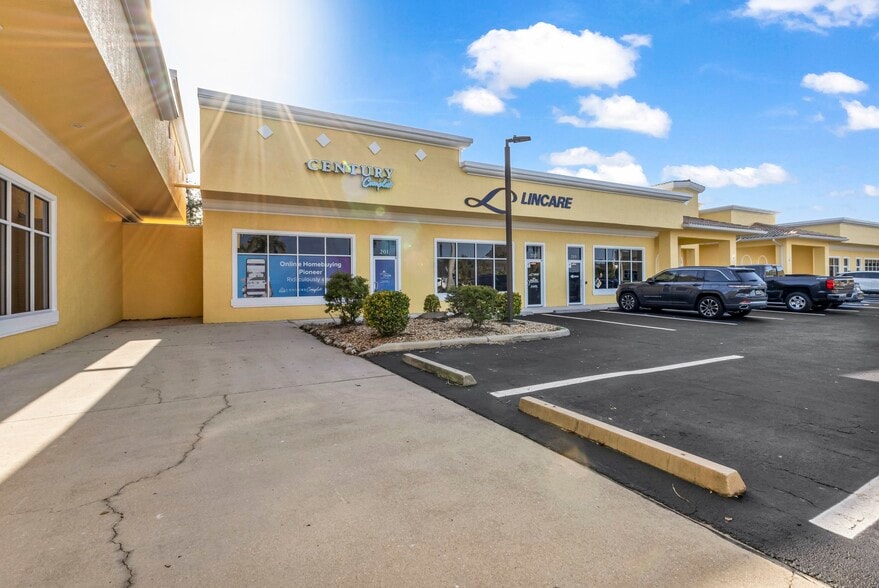 More Photos Of 24420 Sandhill Blvd, Punta Gorda Storefront Retail Office For Sale
