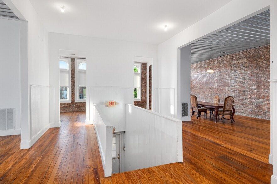 More Photos Of 107-109 W Pleasant Ave, Covington Loft Creative Space For Sale