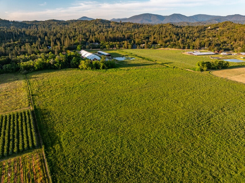 More Photos Of 6531 Lower River Rd, Grants Pass Specialty For Sale