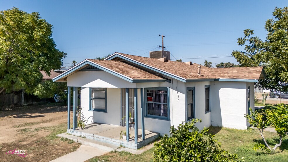 More Photos Of 2740 Center St, Bakersfield Multifamily For Sale