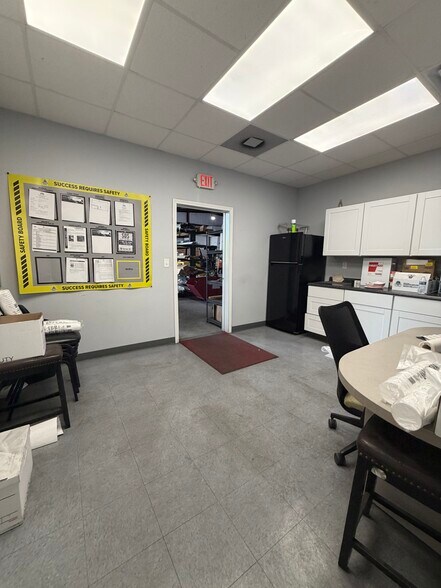 More Photos Of 900 E Baldwin Rd, Panama City Industrial For Sale