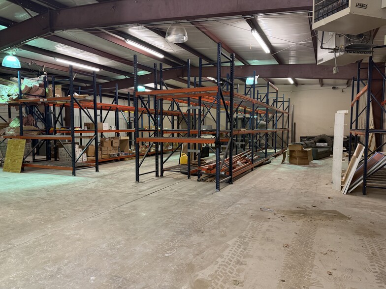 More Photos Of 6500 N Shartel Ave, Oklahoma City Manufacturing For Lease