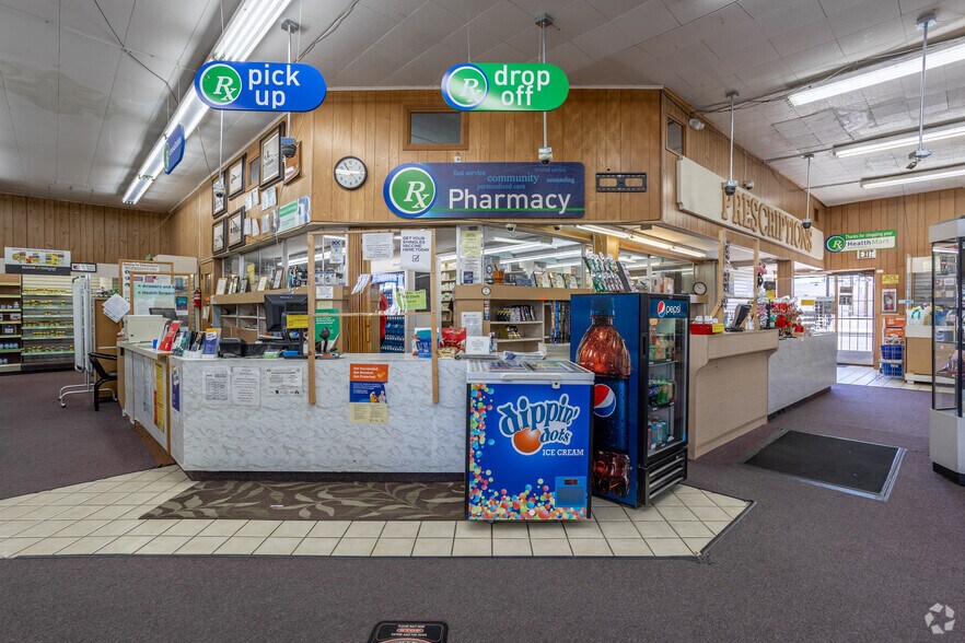 More Photos Of 321 Hobson Way, Blythe Medical For Lease