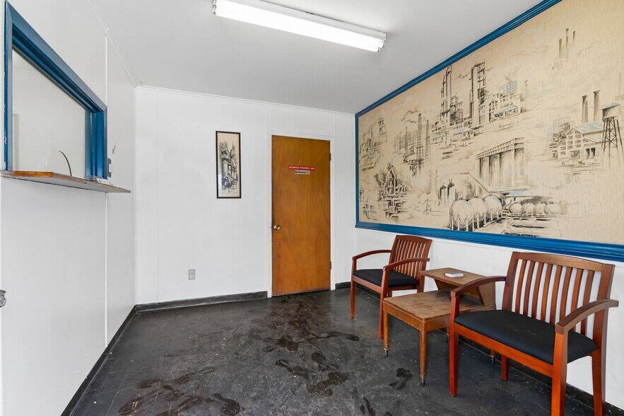 More Photos Of 3314 Carr St, Houston Manufacturing For Sale