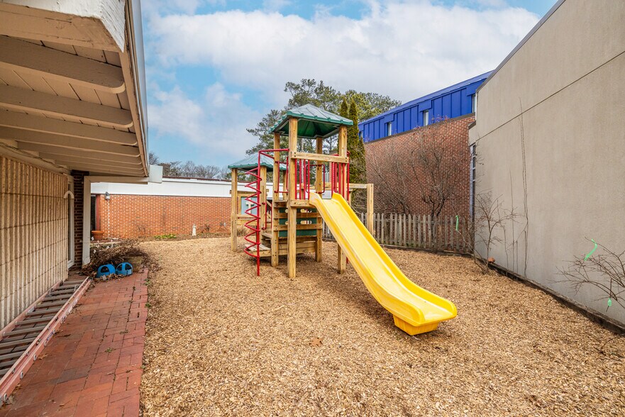 More Photos Of 1790 Lavista Rd NE, Atlanta Specialty For Lease