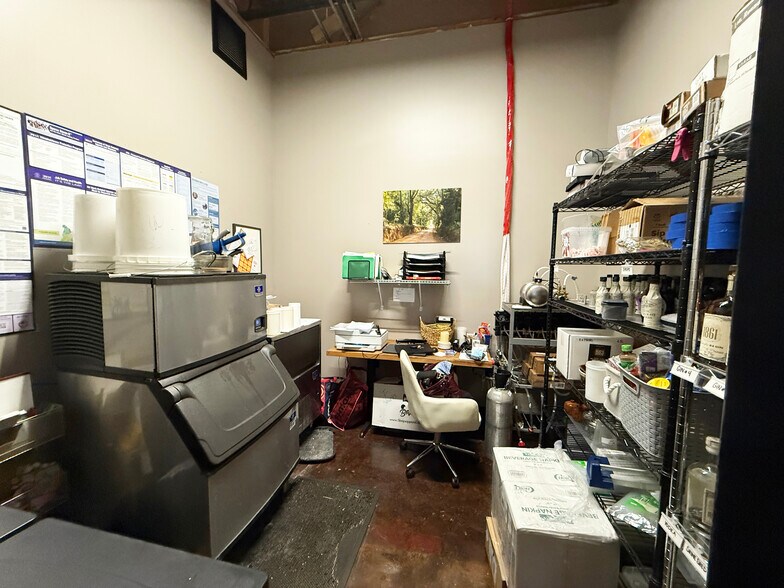 More Photos Of 314 Smith Ave, Thomasville Restaurant For Sale