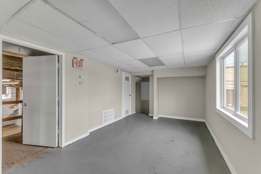 More Photos Of 7424 Bessemer Ave, Cleveland Warehouse For Sale