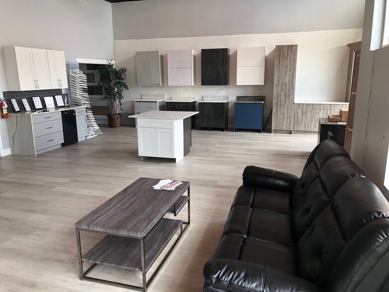 More Photos Of 2400 W Copans Rd, Pompano Beach Showroom For Lease