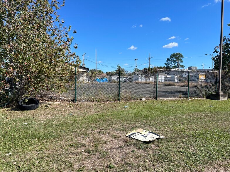 More Photos Of 7431 Saint Bernard Hwy, Arabi Land For Sale