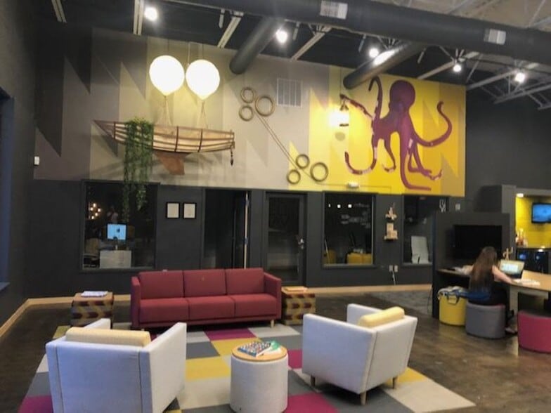 More Photos Of 3707 Apalachee Pky, Tallahassee Freestanding For Lease