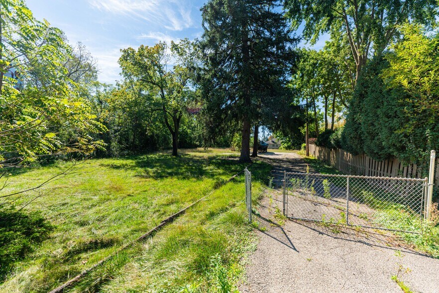 More Photos Of 885 W Dundee Rd, Palatine Land For Sale