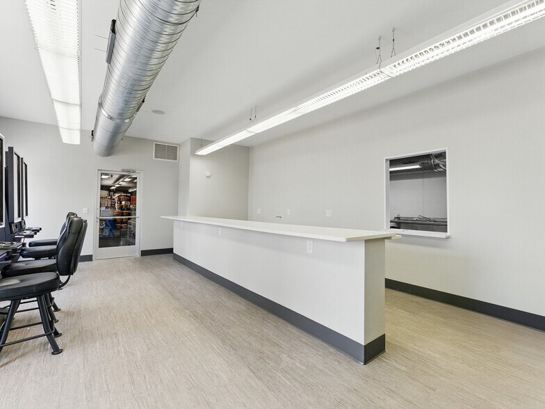 More Photos Of 790 Wolf Rd, Random Lake Service Station For Sale