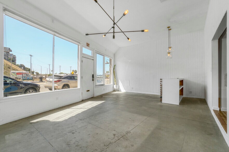 More Photos Of 177 Culver Blvd, Playa Del Rey Storefront For Lease