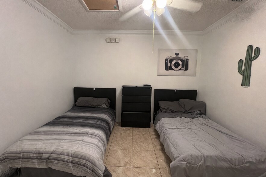 More Photos Of 545 Ne 23rd St, Wilton Manors Rehabilitation Center For Lease