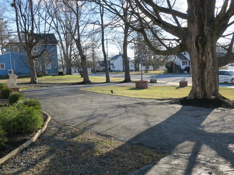 More Photos Of 529 Route 17M, Middletown Storefront Retail Residential For Sale