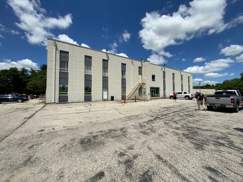 More Photos Of 4501 Emanuel Cleaver II Blvd, Kansas City Office Residential For Sale
